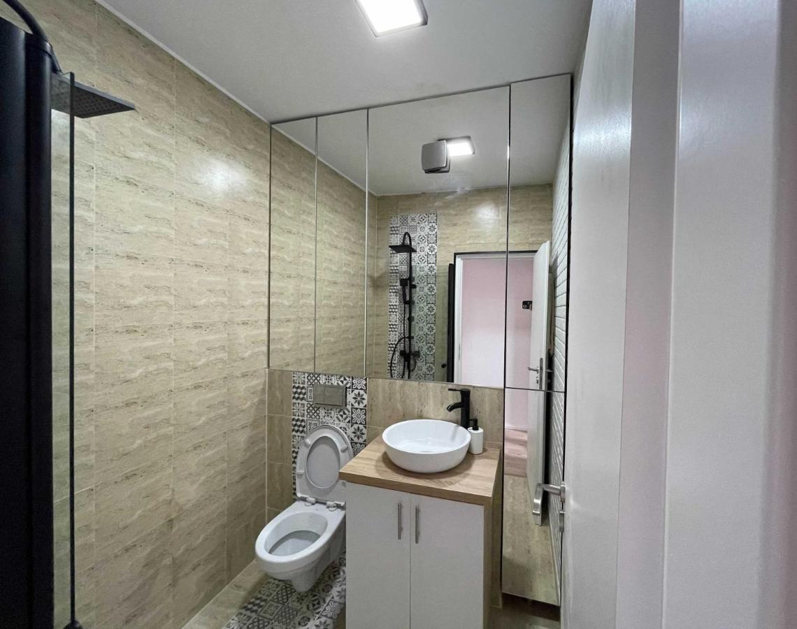 בוקרשט Oasis Luxury Apartment Near Presidential Palace מראה חיצוני תמונה